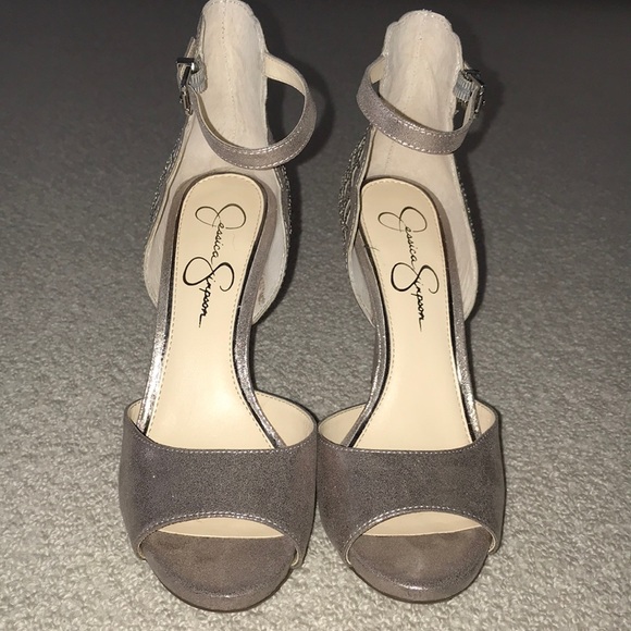 Jessica Simpson evening shoes - Picture 3 of 8